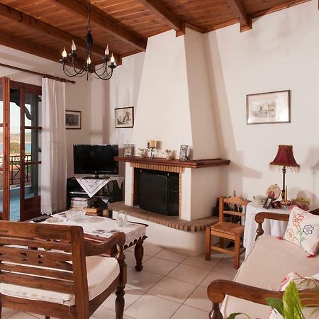 Appartamento The House Of "Angelina", Magnificent View Of The Sea Methoni  Esterno foto