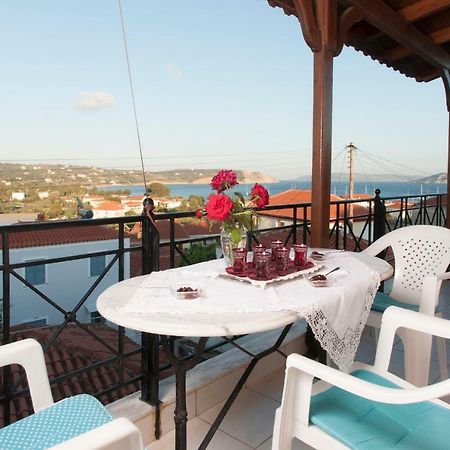 Appartamento The House Of "Angelina", Magnificent View Of The Sea Methoni  Esterno foto