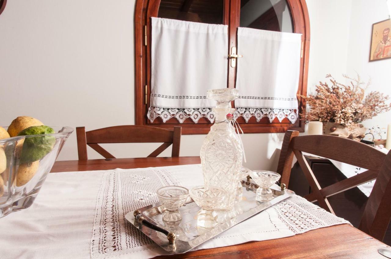 Appartamento The House Of "Angelina", Magnificent View Of The Sea Methoni  Esterno foto