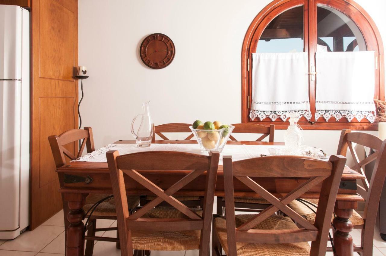 Appartamento The House Of "Angelina", Magnificent View Of The Sea Methoni  Esterno foto
