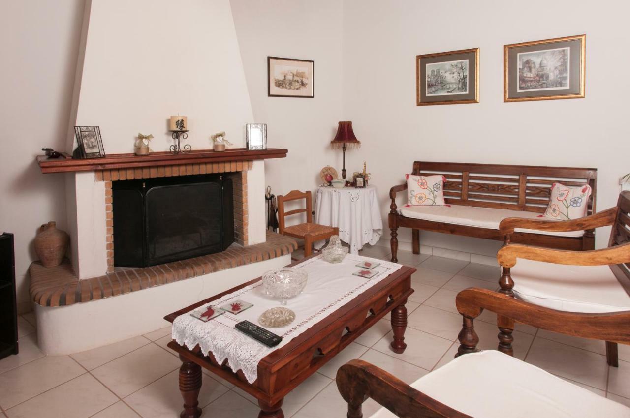 Appartamento The House Of "Angelina", Magnificent View Of The Sea Methoni  Esterno foto
