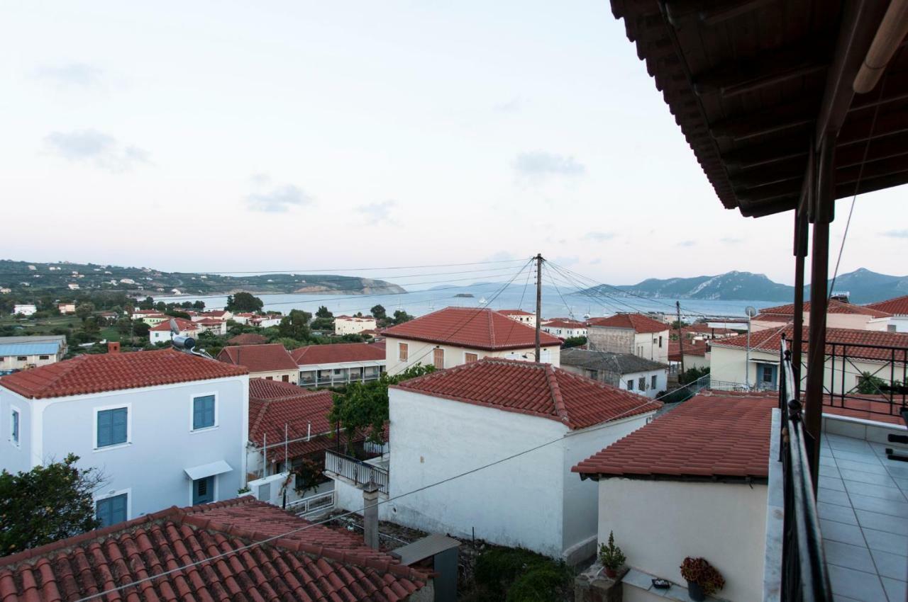 Appartamento The House Of "Angelina", Magnificent View Of The Sea Methoni  Esterno foto